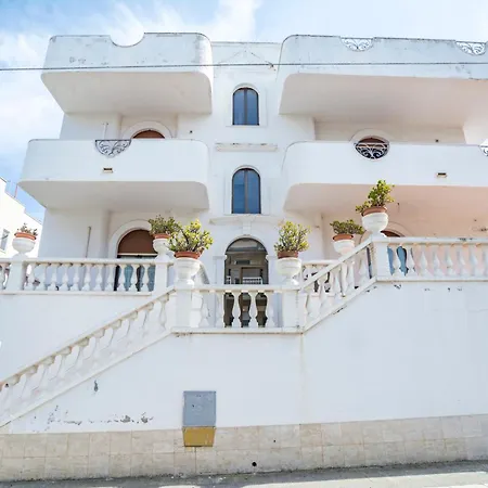 Wepuglia - Albero Di Giada * Polignano a Mare